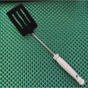 EKCO Spatula Slotted Black Nylon With Wooden Handle. Slightly Flexible Vtg USA